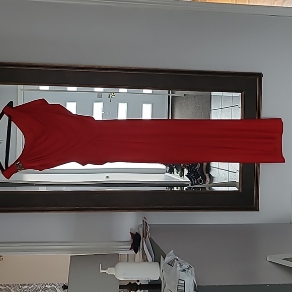 Beautiful Red Full length dress with shawl detail size 4 - Picture 5 of 6